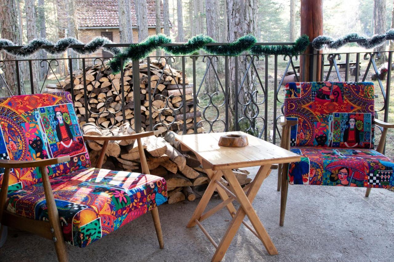 Rustic Home Tara Kaludjerske Bare Exterior photo