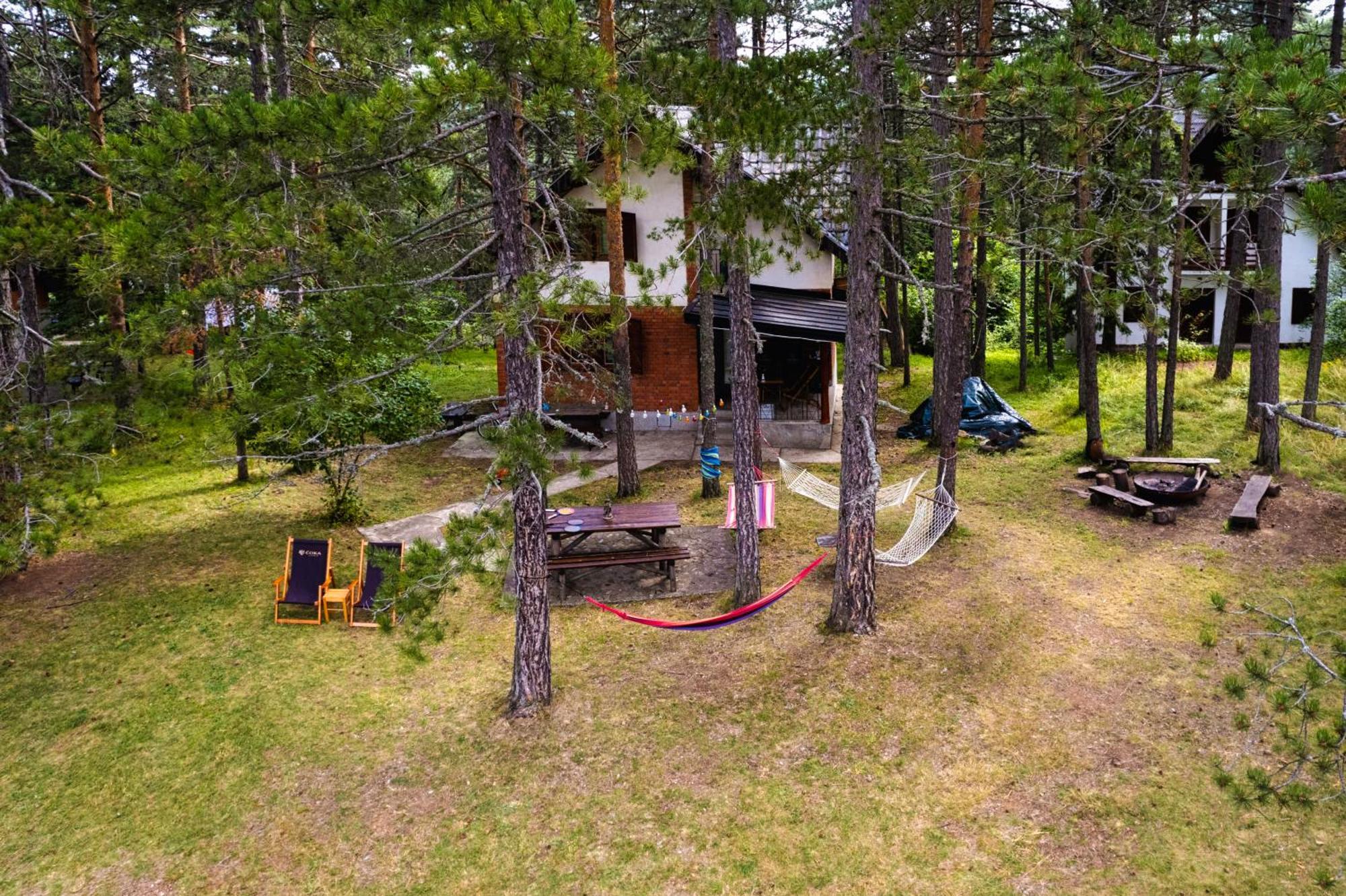 Rustic Home Tara Kaludjerske Bare Exterior photo