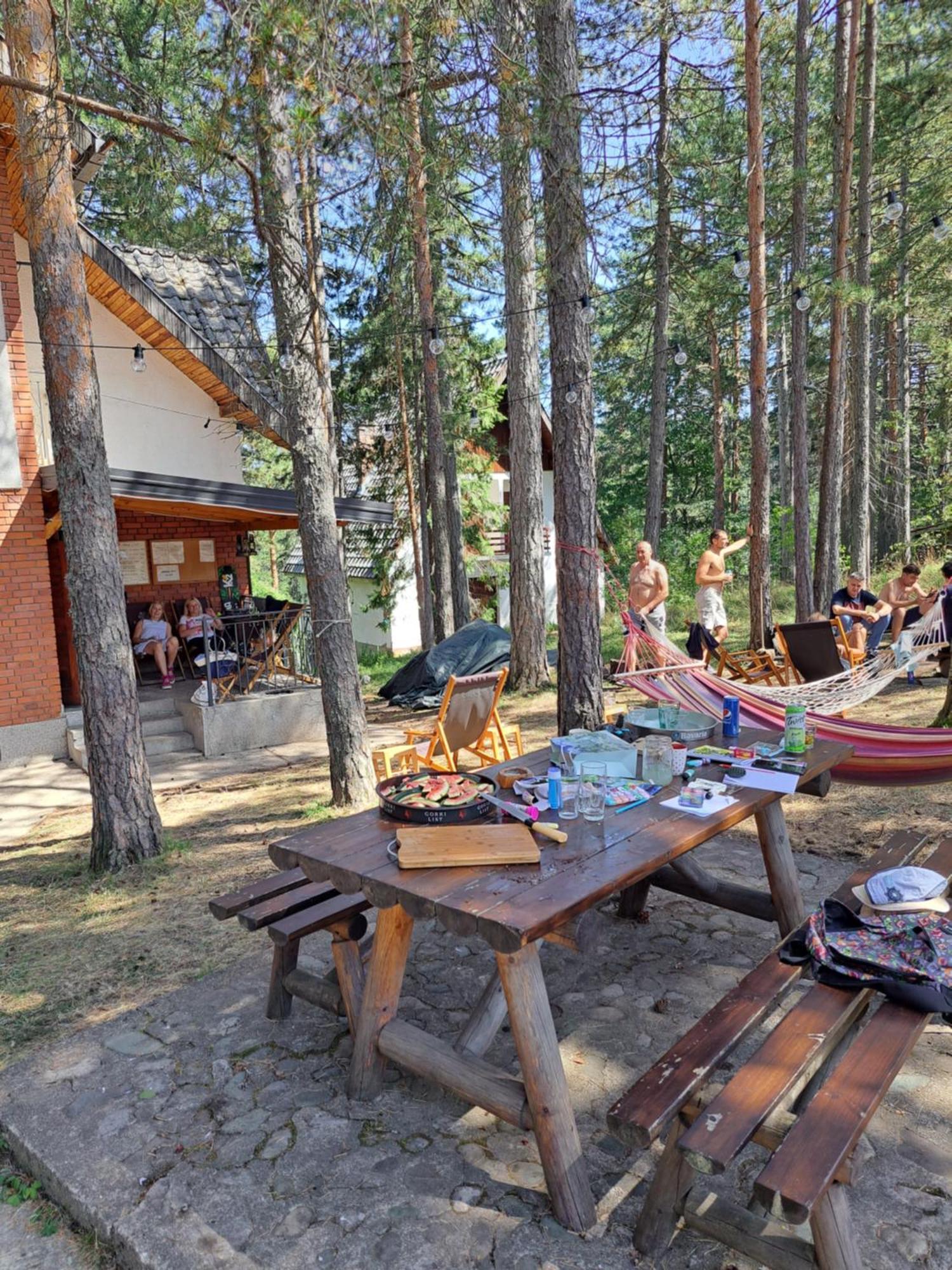 Rustic Home Tara Kaludjerske Bare Exterior photo